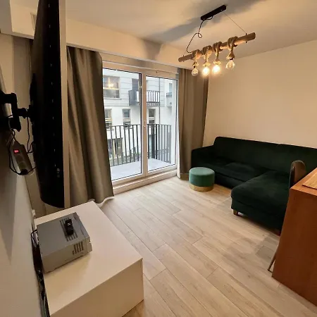 Nowoczesne 40m2, 2 Pokoje, Hala Garazowa, Balkon, Widok Na דירה *
