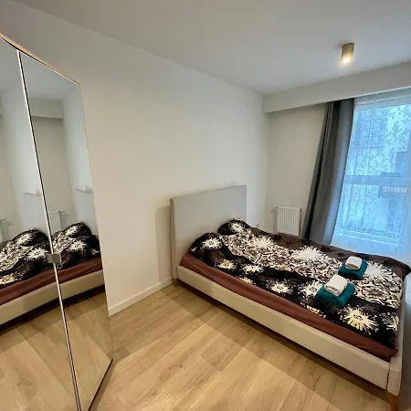 דירה Nowoczesne 40m2, 2 Pokoje, Hala Garazowa, Balkon, Widok Na גדינייה